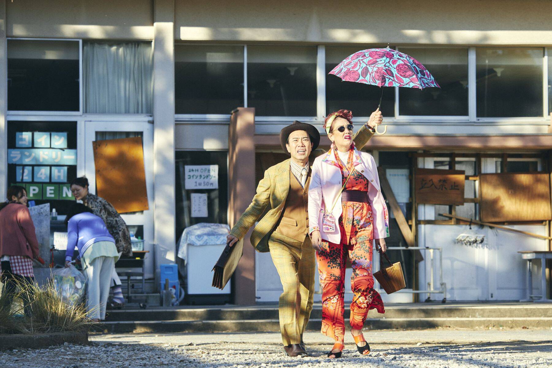 池松壮亮、仲野太賀、渡辺大知らが出演｜企画・監督・脚本 宮藤官九郎の青春群像エンターテイメント『季節のない街』本ポスター＆場面写真が一挙解禁
