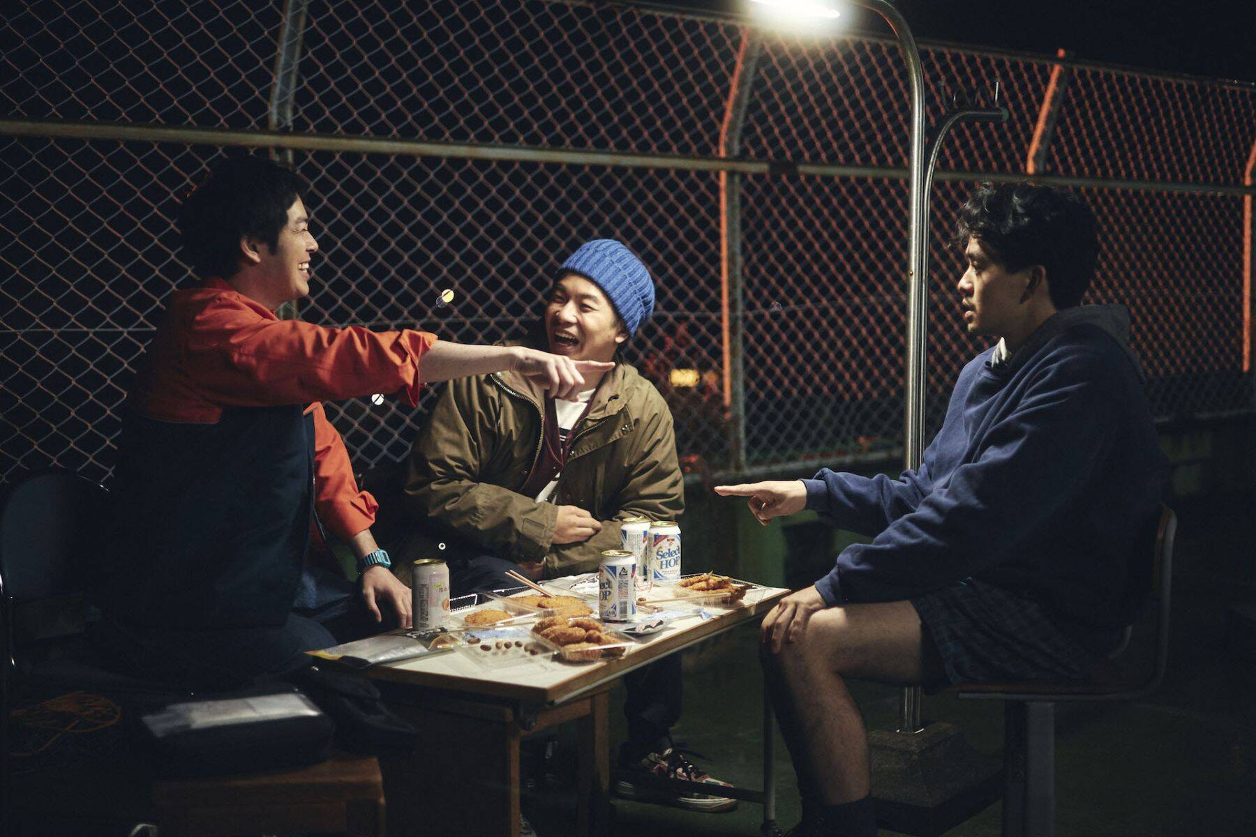 池松壮亮、仲野太賀、渡辺大知らが出演｜企画・監督・脚本 宮藤官九郎の青春群像エンターテイメント『季節のない街』本ポスター＆場面写真が一挙解禁