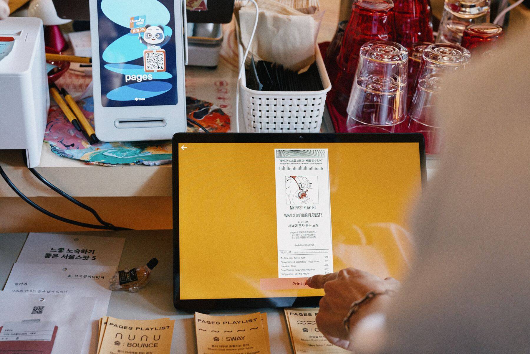 LET ME KNOW in Seoul ｜Kehn＆Lyoが行く、ミュージックバー「pages」