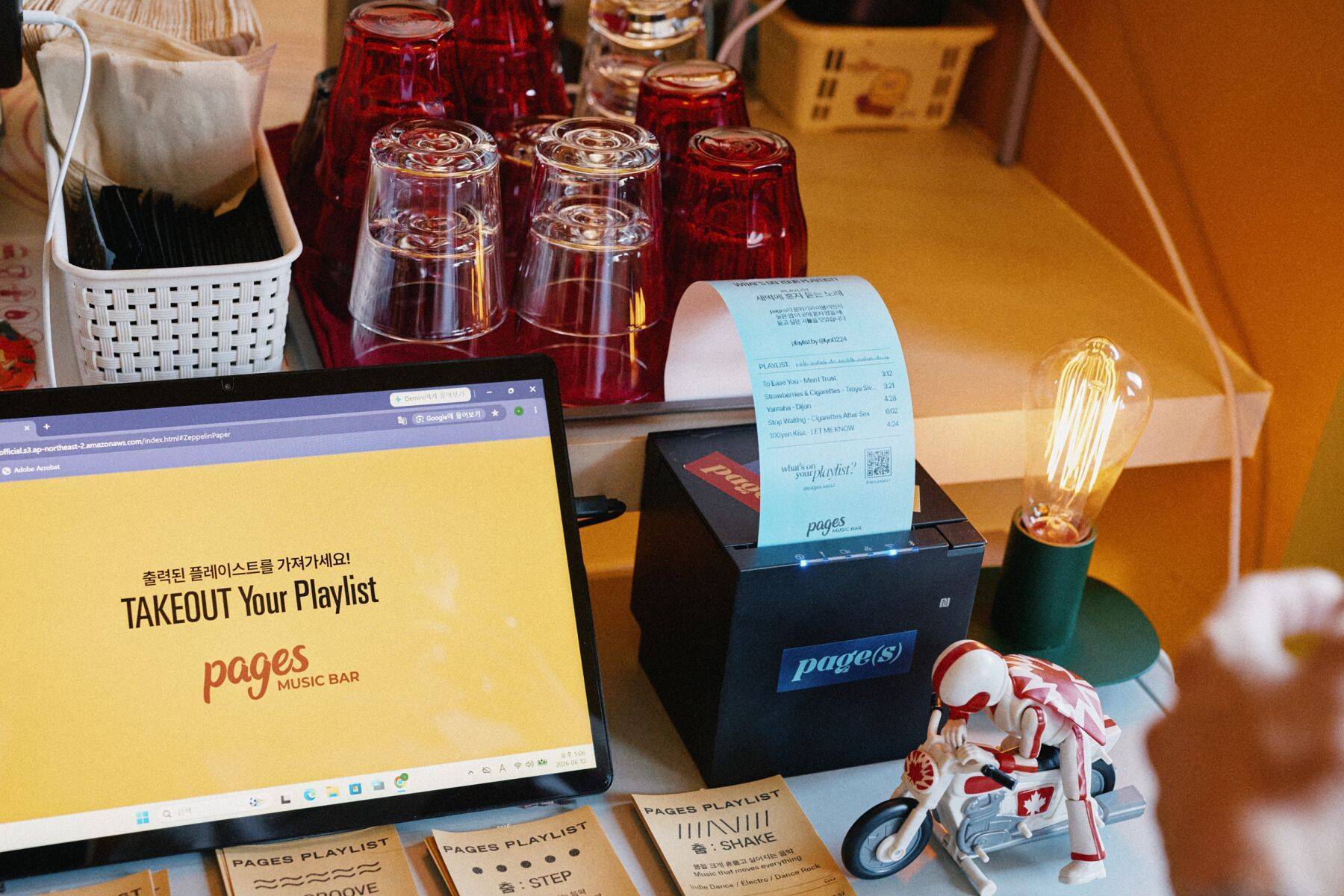 LET ME KNOW in Seoul ｜Kehn＆Lyoが行く、ミュージックバー「pages」