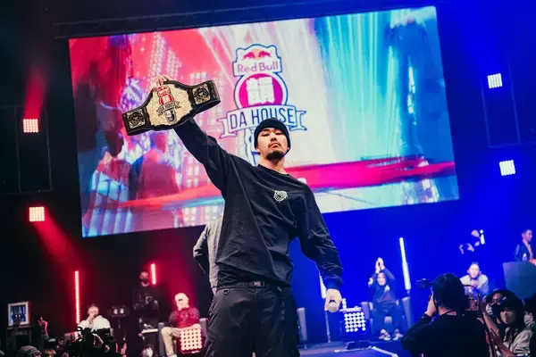 S-kaineが2代目チャンピオンに！＜Red Bull 韻 DA HOUSE 2022 決勝＞アーカイブがヒップホップ専門YouTubeチャンネル「レッドブルマイク」にて公開中