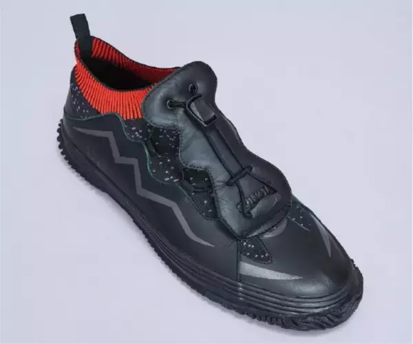 「広島県府中市のスニーカーメーカー〈SPINGLE〉が『攻殻機動隊SAC_2045』とのコラボレーションを発表」の画像