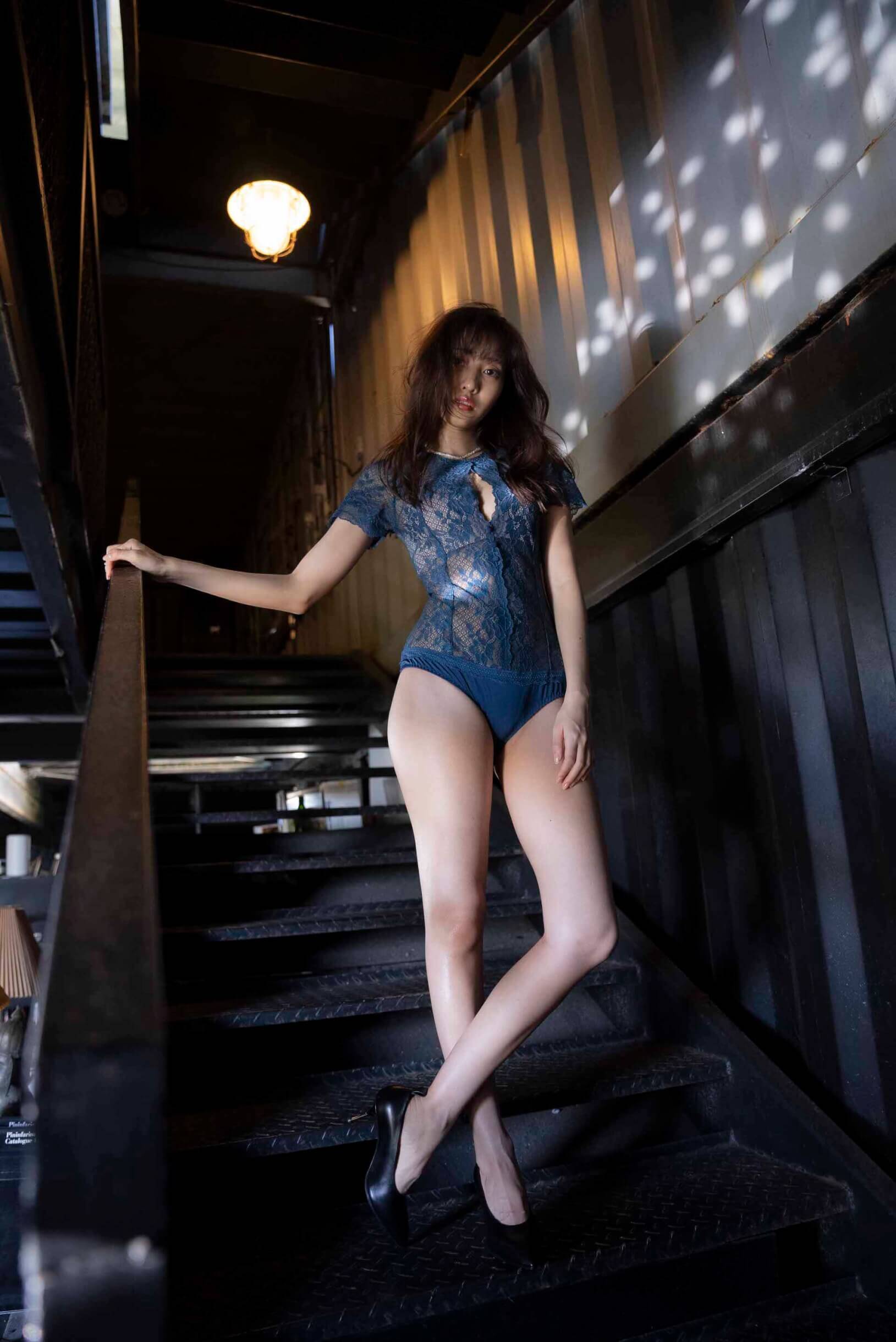 “生”佐野ひなこは4年ぶり！大ヒット中の写真集イベントが開催決定＆アザーカット公開