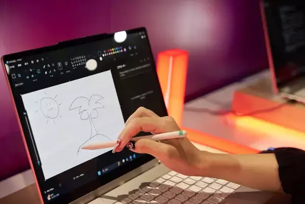 「生成する手のひらから、拡張される感覚。＜Lenovo AI PC Studio＞レポート」の画像