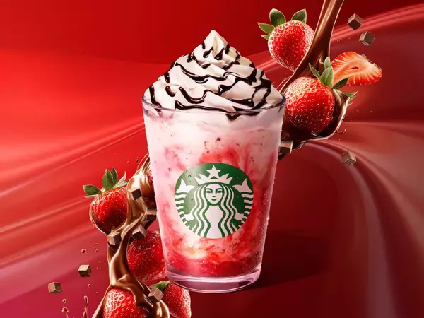 「スターバックス コーヒーからイチゴの果肉感とつぶつぶとしたチョコレートの食感が楽しめる新作2種を発売」の画像