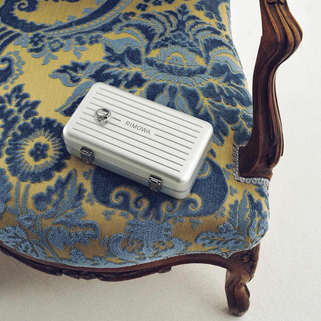 「RIMOWA」から自宅にも旅先にも最適な新作ジュエリーケースが発売