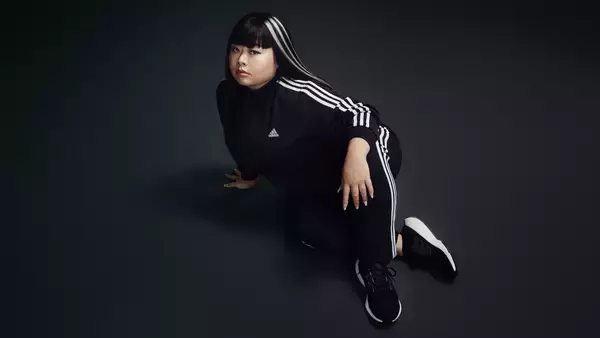 「渡辺直美がアディダスのブランドアンバサダーに就任！新キャンペーンから西矢椛やチョン・ホヨン、アスマ・エルバダウィらが出演するフィルムが公開」の画像