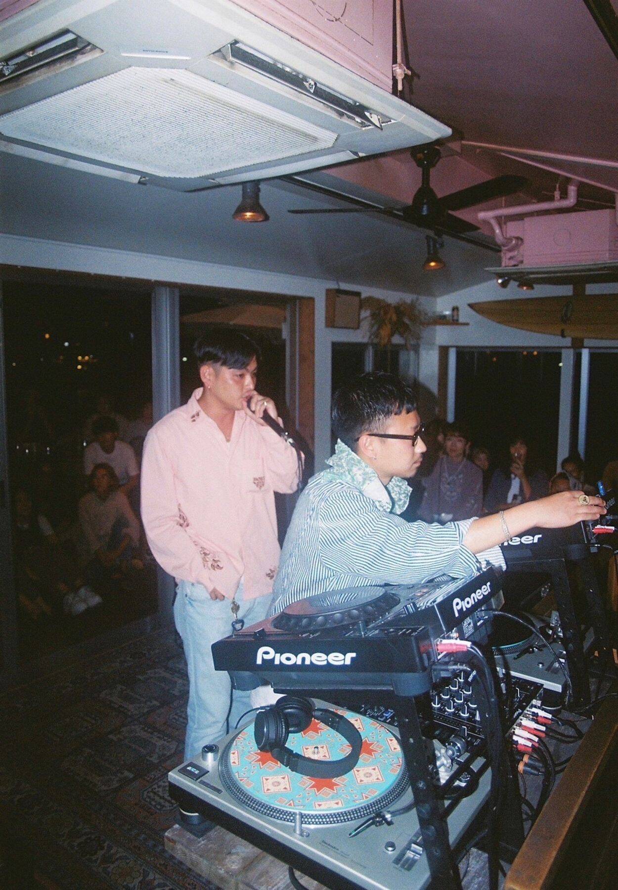 レポート｜Hair Studio「UISCE」 OPENING PARTYにBIM、in-d、maya ongakuらが出演