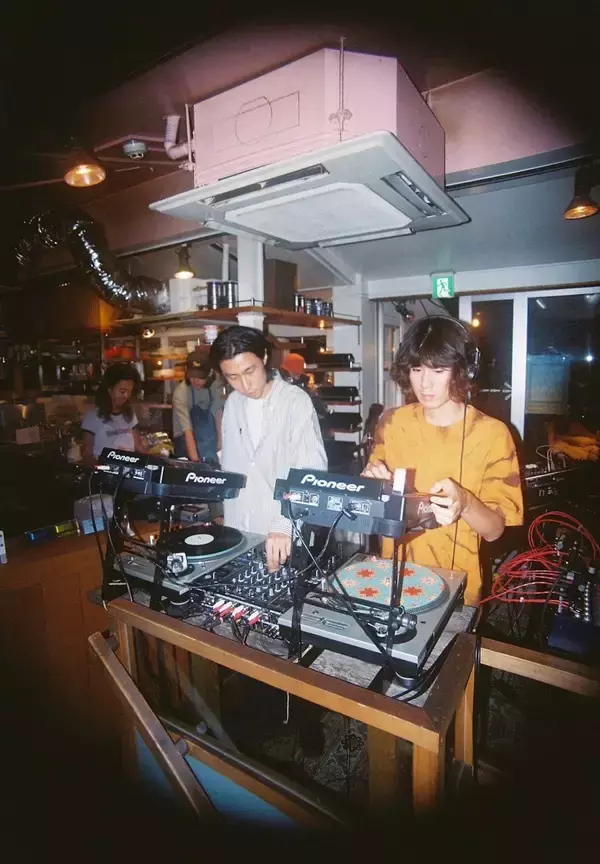 「レポート｜Hair Studio「UISCE」 OPENING PARTYにBIM、in-d、maya ongakuらが出演」の画像