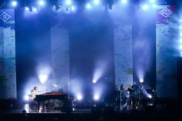 「LIVE REPORT：日食なつこ＜蒐集大行脚-extra-＞｜“親密な信頼感”で満たされた音楽の対話━━そして春の物語へ」の画像