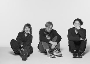 バンド結成30周年を迎えたクラムボンが名カバーアルバム『LOVER ALBUM』を初のLP盤でリリース