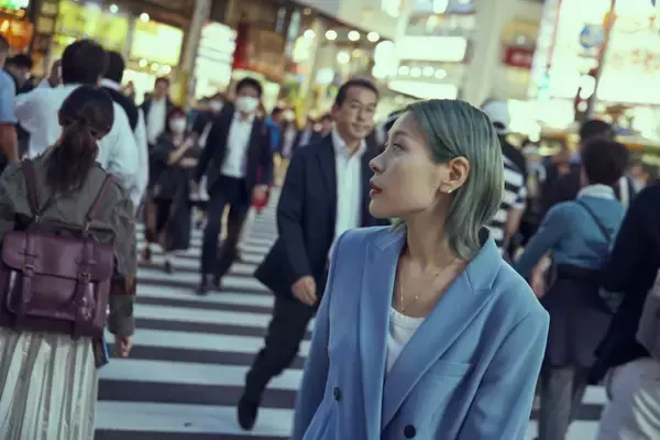 「私は私のできる限りで愛していく──FINLANDS、新曲『東京エレキテル／クレア』インタビュー｜変化を経ても変わらないもの」の画像