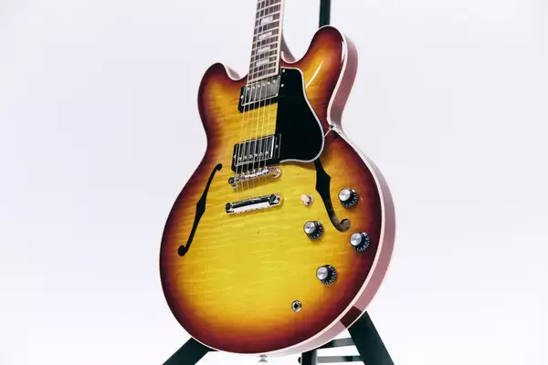 「バンドの楽しさや痛快さを教えてくれる｜サバシスター × ギブソン特別インタビュー」の画像