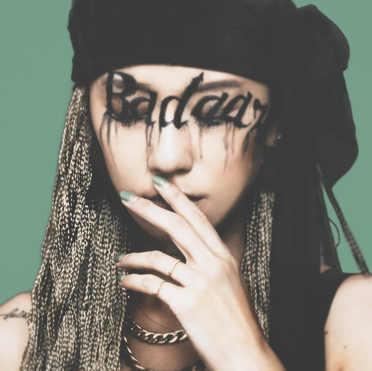 ダンスホールシーンを先駆するシンガー・Akaneが最新EP『Baddaz』をリリース｜Rudebwoy Face、StarBWoyWorks、Yue Cueらが参加