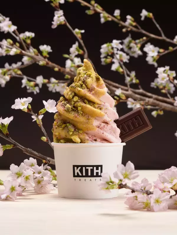 「Kith Treatsが日本の春をテーマとした“Treats Sakura 2026”と“Treats Swirlation”を発表」の画像