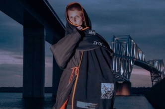 デザイナー 木村優によるブランド〈KIMRA〉が2026年秋冬コレクションを発表