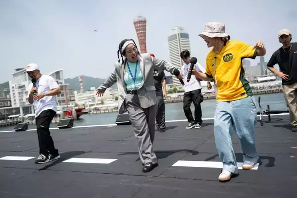 「ジャルジャルが神戸の空を飛ぶ？ゆりやんレトリィバァや呂布カルマが審査員を務めた＜Red Bull Flight Day 2024＞をレポート」の画像