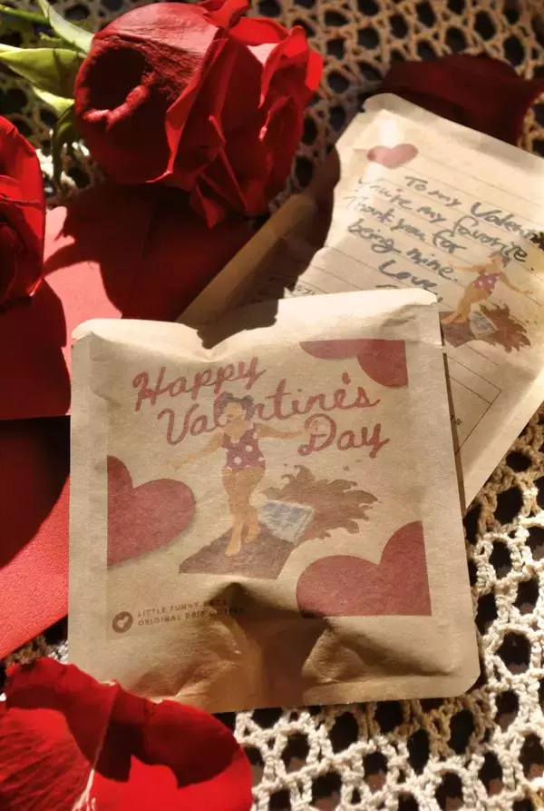 「NARIによる雑貨ブランド〈LITTLE FUNNY FACE〉がバレンタインをテーマにしたポップアップを開催」の画像