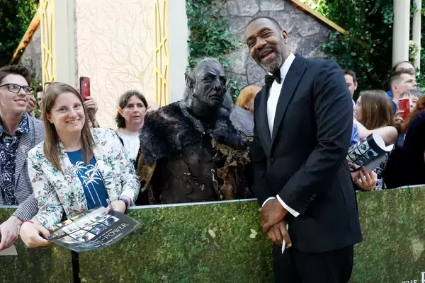 「『ロード・オブ・ザ・リング：力の指輪』Prime Videoにて独占配信が開始｜ロンドンで華々しいプレミア＆大英博物館でのアフターパーティーが開催」の画像