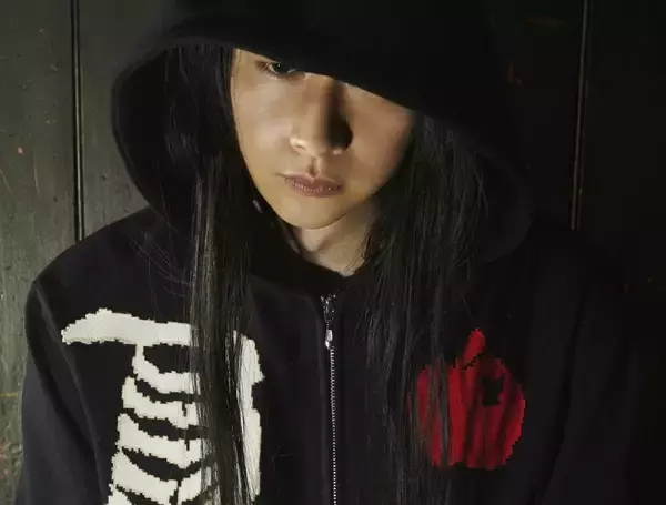 〈WILDSIDE YOHJI YAMAMOTO〉が〈M A S U〉とのコラボアイテム第2弾を発売