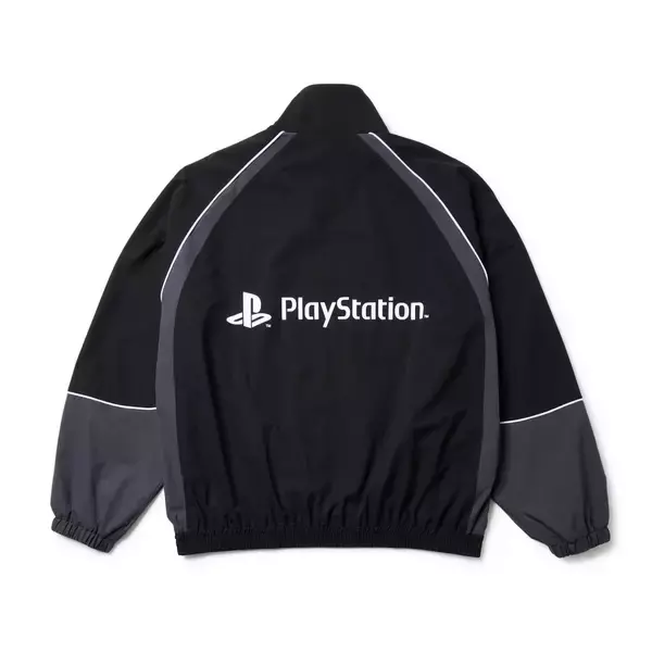 「〈NEW ERA®︎〉がPlayStationとの初となるコラボコレクションを発売」の画像