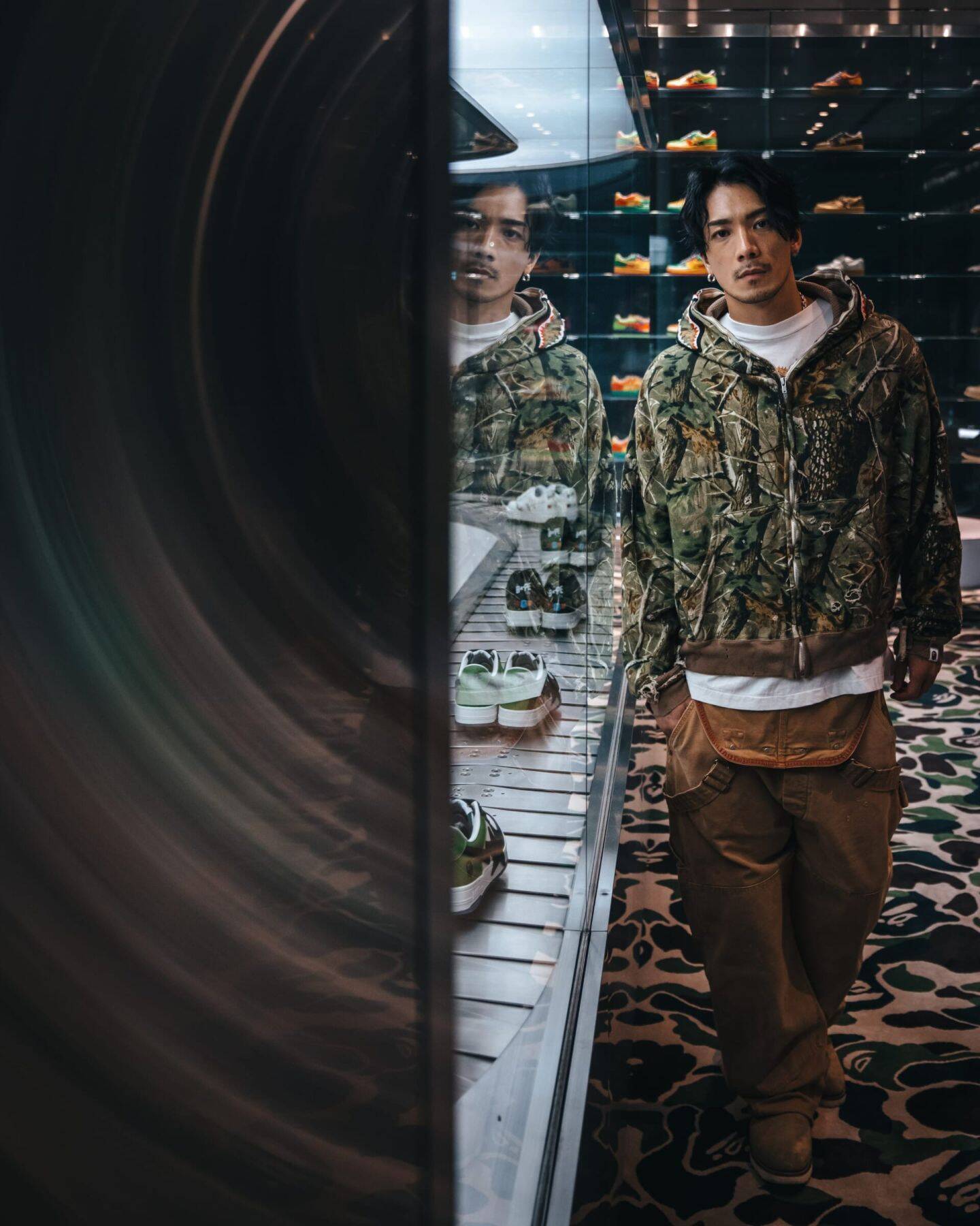 〈A BATHING APE®〉が〈©SAINT Mxxxxxx〉とのコラボコレクション第5弾を発売