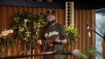 「幸せでいることを選ぼう」SHENが新曲『Choose To Be Happy』をリリース、初の単独ライブへ