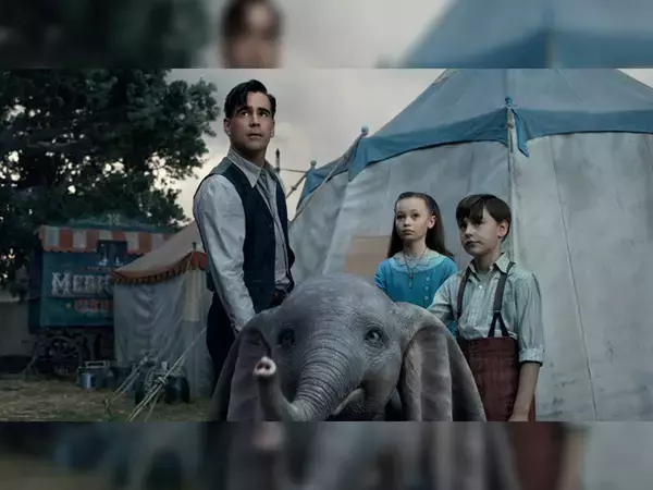 「ティム・バートン、”変わりもの”と呼ばれた過去をキャラクターに反映｜映画『ダンボ』独占情報解禁」の画像