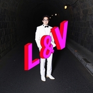 東郷かおる子の名著 クイーンと過ごした輝ける日々 増補版で復刊 映画でお馴染みのシーンが随所に登場 19年3月25日 エキサイトニュース