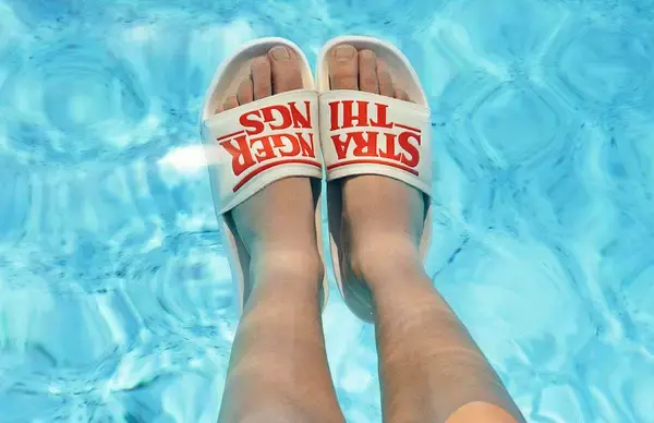 「H＆MがNetflixの超人気シリーズ『ストレンジャー・シングス 未知の世界』とのコラボレーション商品を発表！」の画像