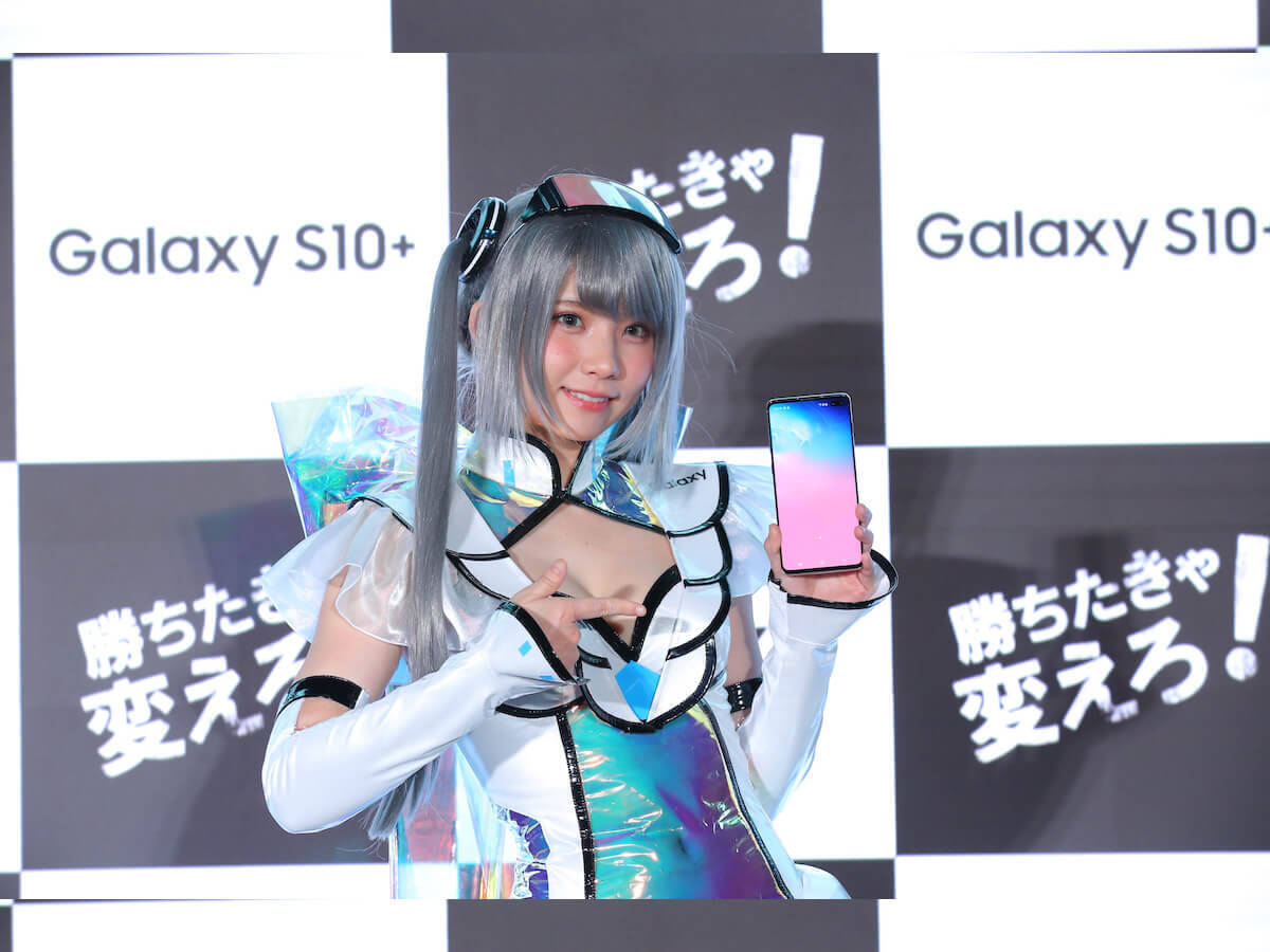 人気コスプレイヤーえなこが制作 可愛すぎる Galaxy特製コスチューム 初披露 19年5月24日 エキサイトニュース