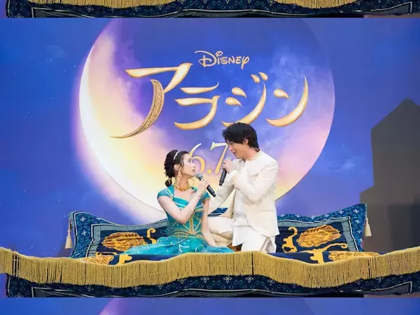 「『アラジン』吹替版声優の中村倫也と木下晴香、”魔法のじゅうたん”の名シーンを再現！「ホール・ニュー・ワールド」披露」の画像