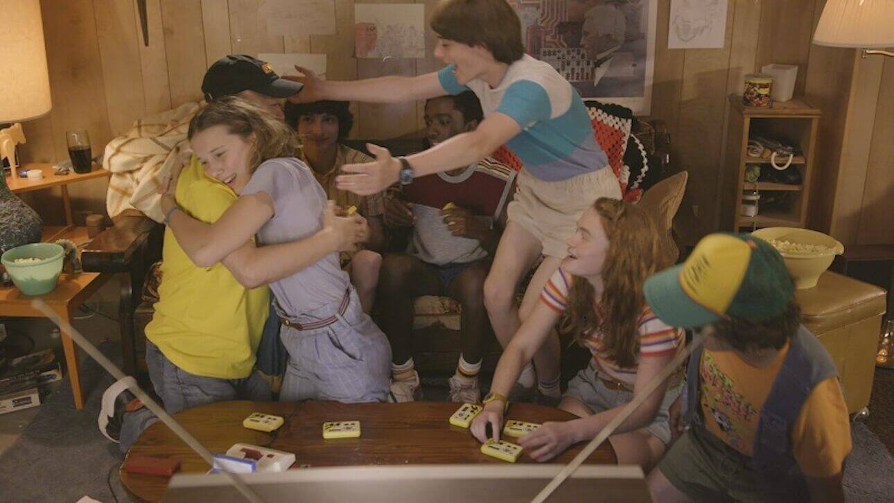 高橋名人が熱中しすぎ ストレンジャー シングス 未知の世界3 のキャストと夢のゲーム対決の特別映像が公開 19年7月3日 エキサイトニュース