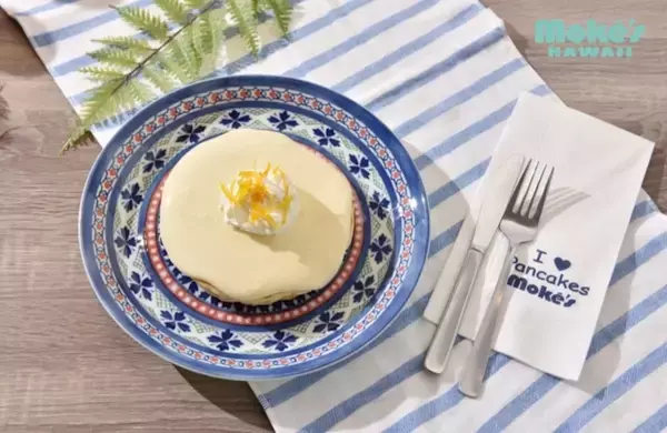 「黒糖タピオカたっぷりのドリンクが登場！モケス ハワイ江ノ島で「黒糖タピオカミルクティー＆黒糖タピオカミルク」発売」の画像