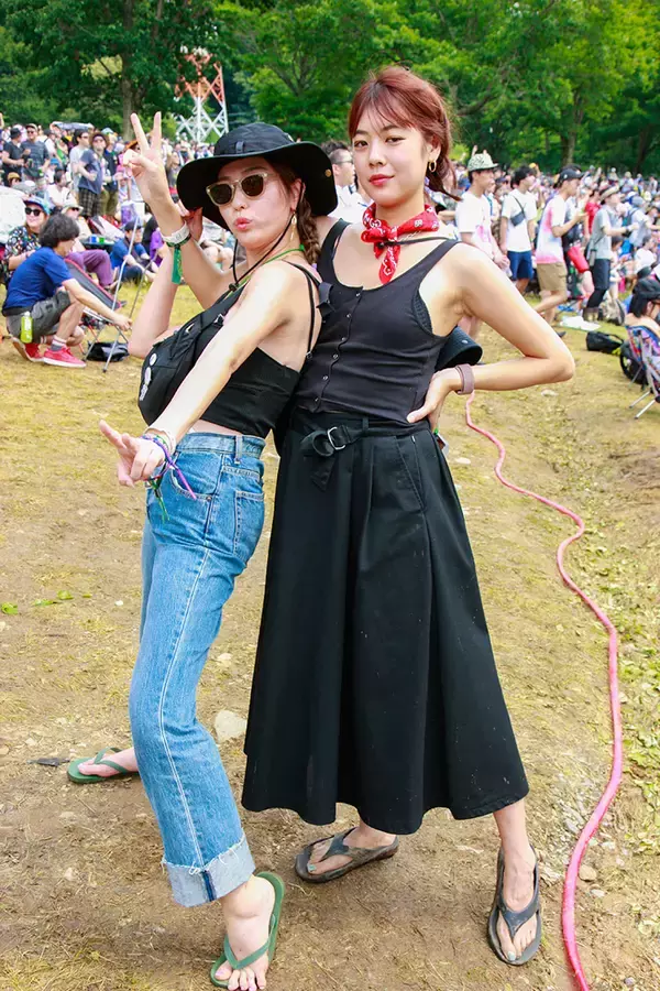 「フジロック‘19ファッションスナップ特集！参考にしたいおしゃれな最新フェススタイルをお届け。」の画像