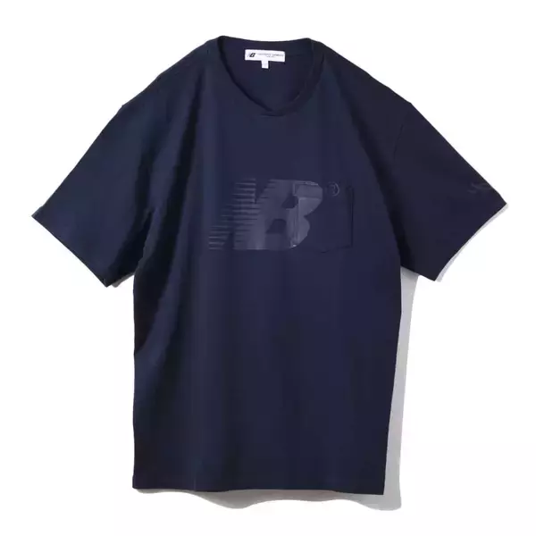 「ニューバランス「990v5」、エンジニアードガーメンツとのコラボバージョンが登場｜Tシャツコレクションも発売」の画像