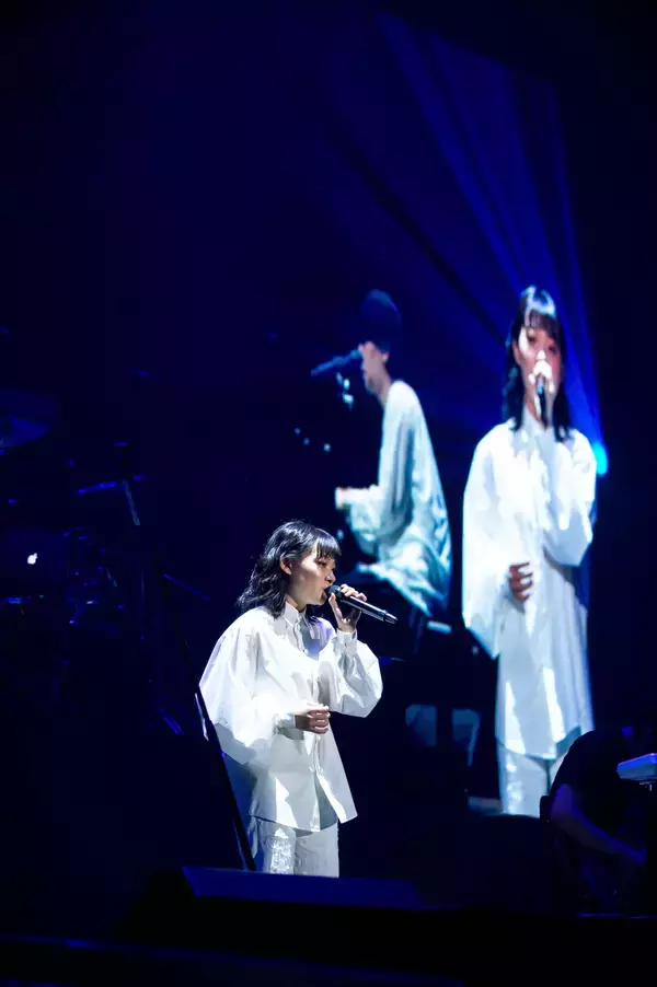 「RADWIMPS横浜アリーナ公演のライブ写真が公開！＜ANTI ANTI GENERATION TOUR 2019＞レポート」の画像