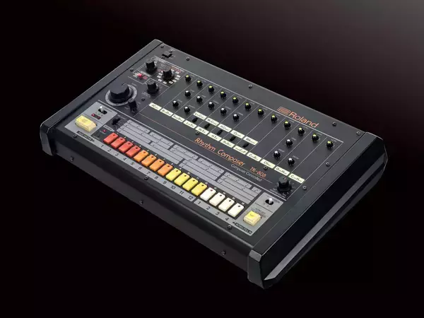 Rolandのリズムマシン『TR-808』が「重要科学技術史資料」に登録｜電子楽器として史上初の快挙に