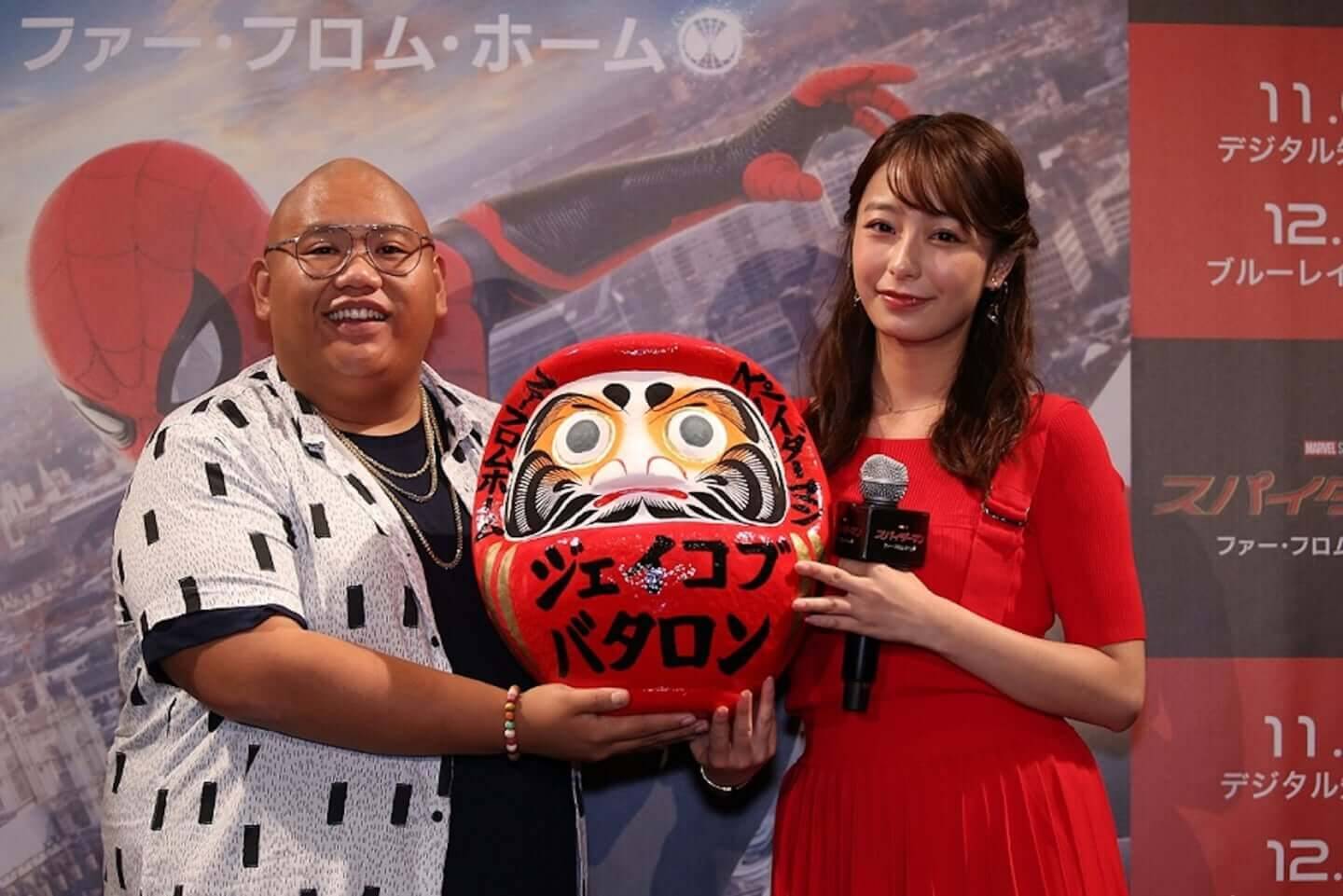 スパイダーマン の親友 ジェイコブ バタロンが初来日 宇垣美里と鏡開きでテンションmax 19年9月17日 エキサイトニュース