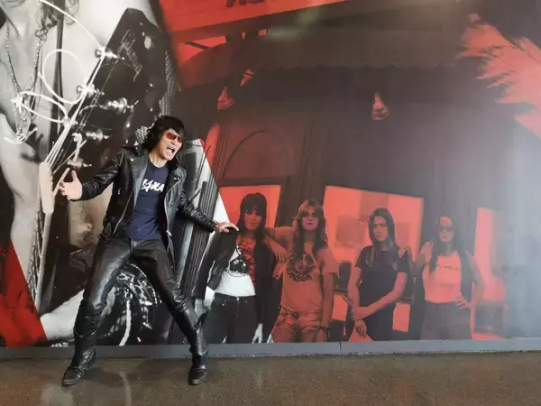 「【後編】アメリカに熱狂をもたらす革ジャンの漢たち｜ギターウルフのアメリカツアー密着レポ」の画像