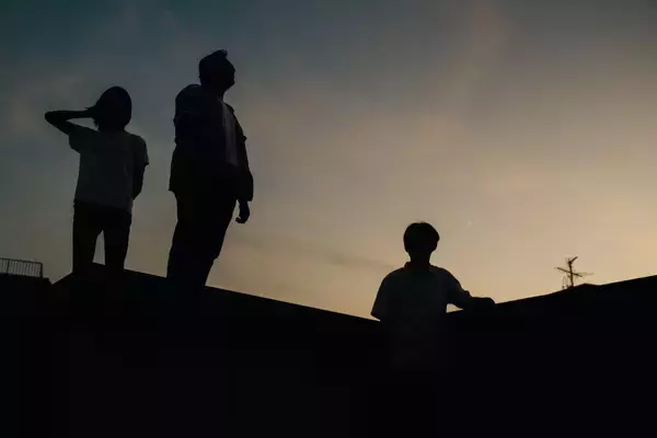 「自分自身のまま在り続ける。Gateballersが音の旅で表現する生きる神秘について」の画像