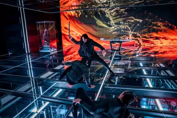 「キアヌが挑戦しているのは、相棒犬との犬・フー！？『ジョン・ウィック：パラベラム』〇〇・フーアクションに迫る映像が公開」の画像