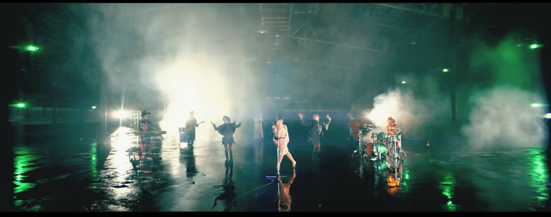 椎名林檎『時効警察はじめました』主題歌「公然の秘密」のMVを公開｜ベストアルバムにも収録