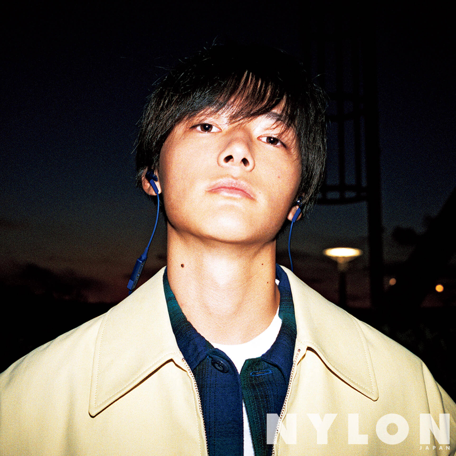 力強い視線にくぎ付け…NYLON JAPAN12月号カバーガールに上白石萌歌&guysに高良健吾が初登場！