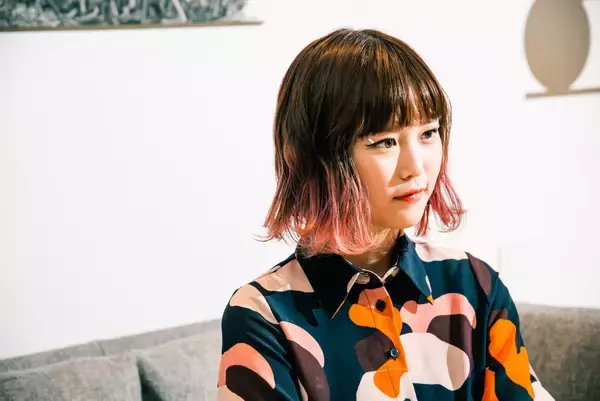 「インタビュー｜“私は本気でしかやらない” Reiのアティチュードを示した最新作『SEVEN』に迫る」の画像