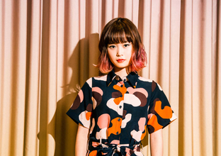 インタビュー｜“私は本気でしかやらない” Reiのアティチュードを示した最新作『SEVEN』に迫る