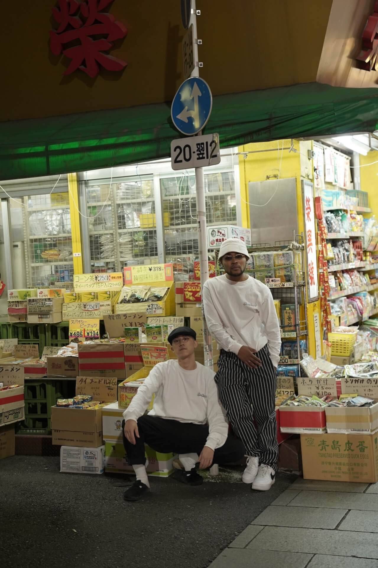 デザイナー・Adonos Bowenが初の個展を開催！来場者にはオリジナルステッカーをプレゼント