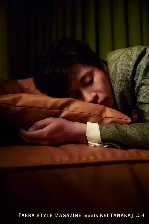 「田中圭の未公開ショット含む70点以上の写真が収録！『アエラスタイルマガジン』表紙・特集をまとめたムックが発売決定」の画像