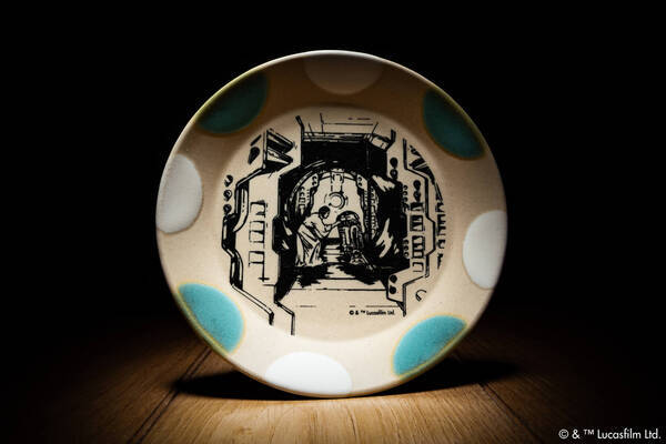 スター ウォーズが益子焼に Mashicoからプレート5種類がリリース 本日からヒキダシストアで先行販売開始 年1月15日 エキサイトニュース