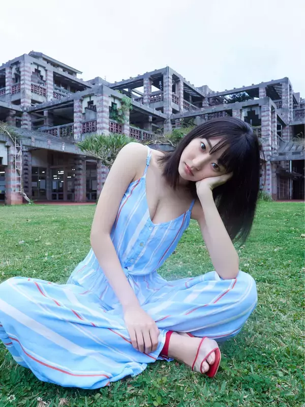 「旅を満喫する武田玲奈がかわいすぎる！人気連載「タビレナ」のフォトブック第3弾が発売決定」の画像